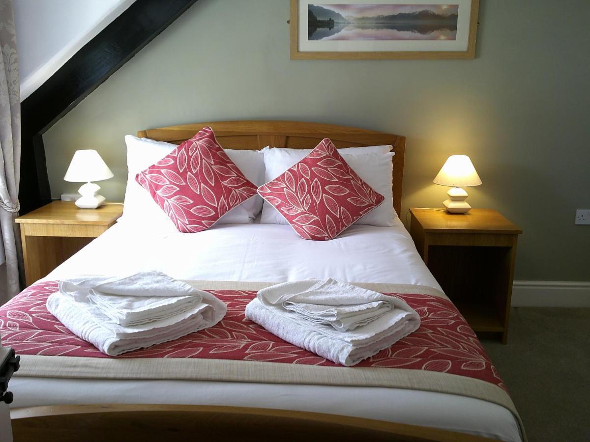 The Crown Hotel Corwen Kültér fotó